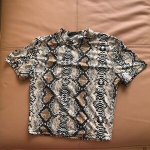 Snake Print Short Sleeve crop top